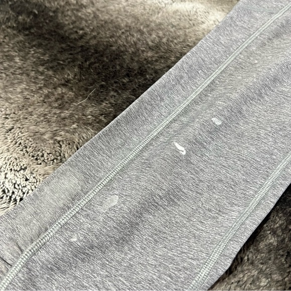 LuluLemon Grey Leggings - Picture 7 of 9